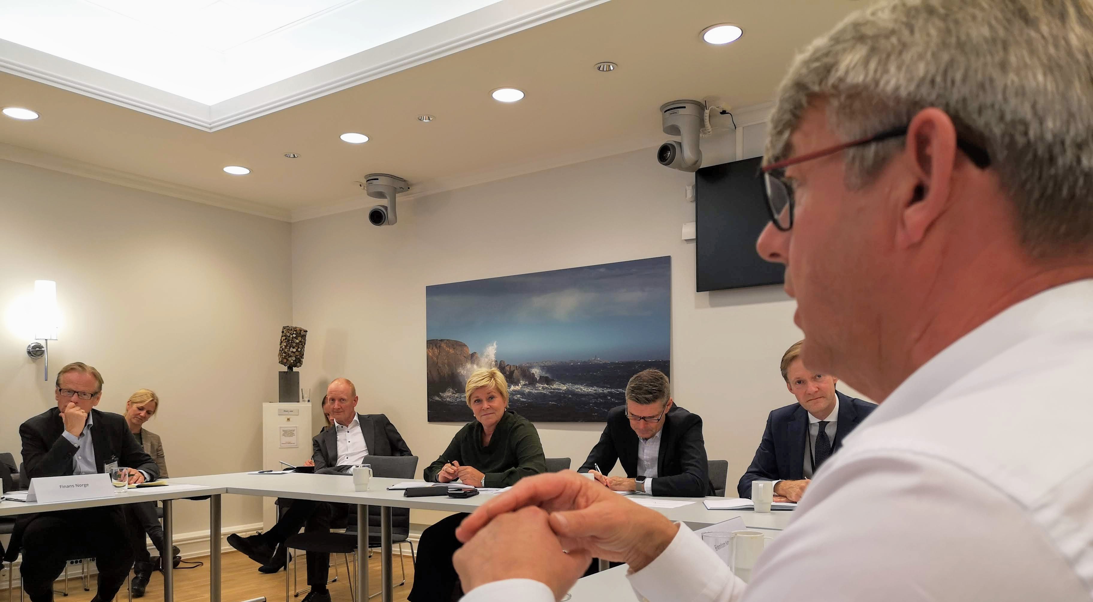 Morten Meyer gir innspill til Finansminister Siv Jensen.