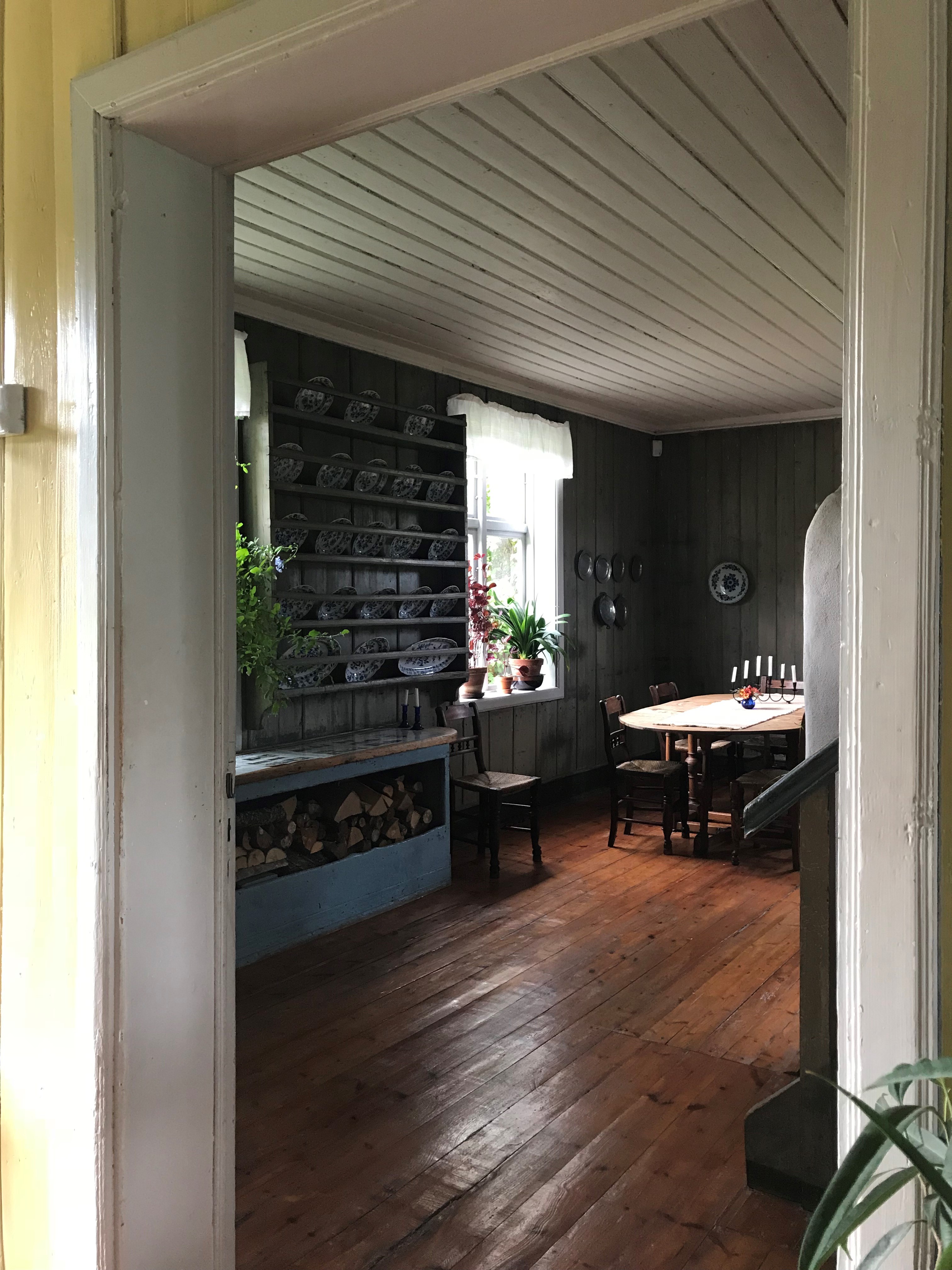 Kanskje b&oslash;r du ogs&aring; vurdere isolasjon av etasjeskiller. Foto: Nina Granlund S&aelig;ther