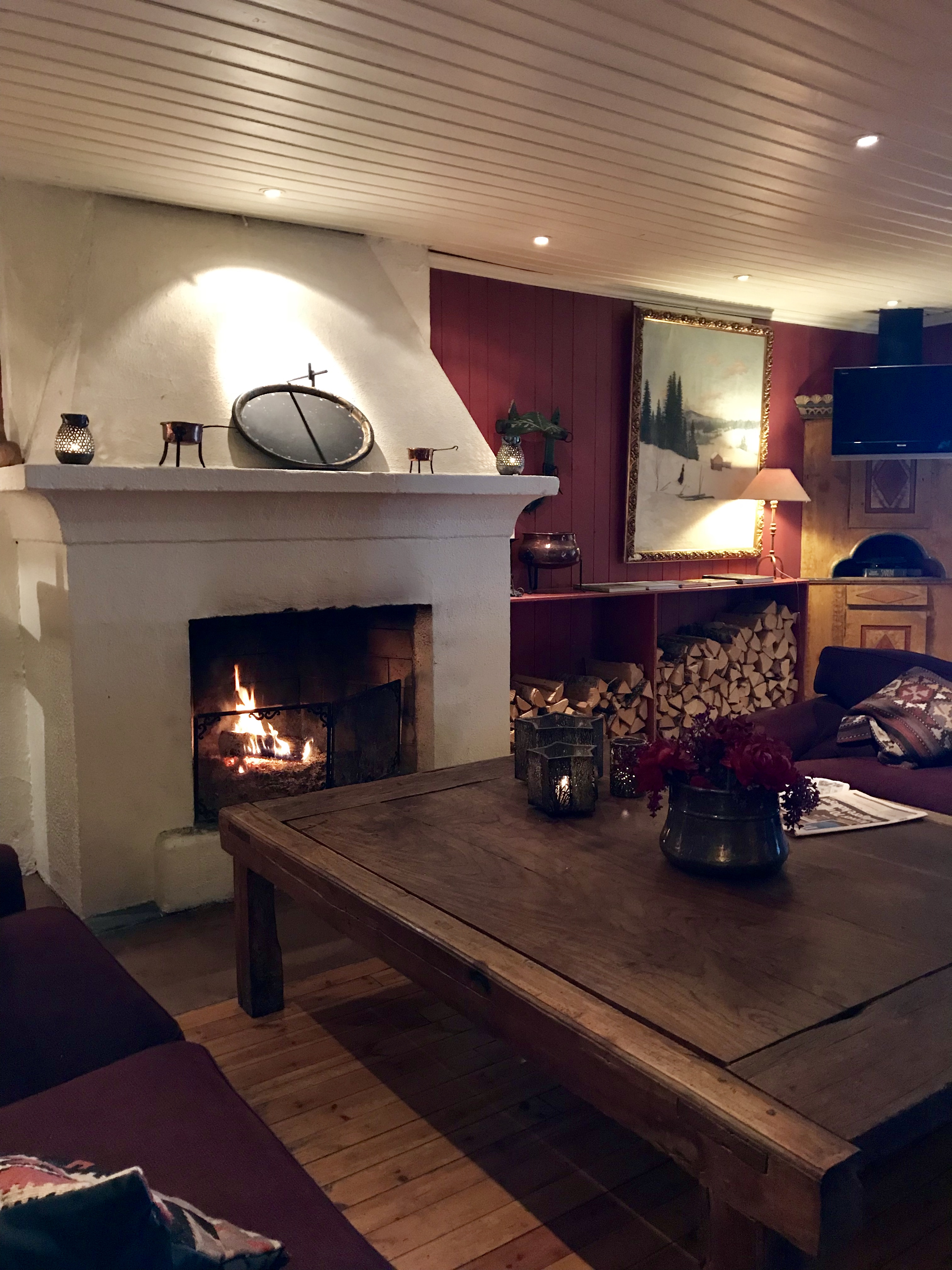 For &aring; beholde sjarmen i et gammelt hus b&oslash;r man unng&aring; store inngrep. Foto: Nina Granlund S&aelig;ther