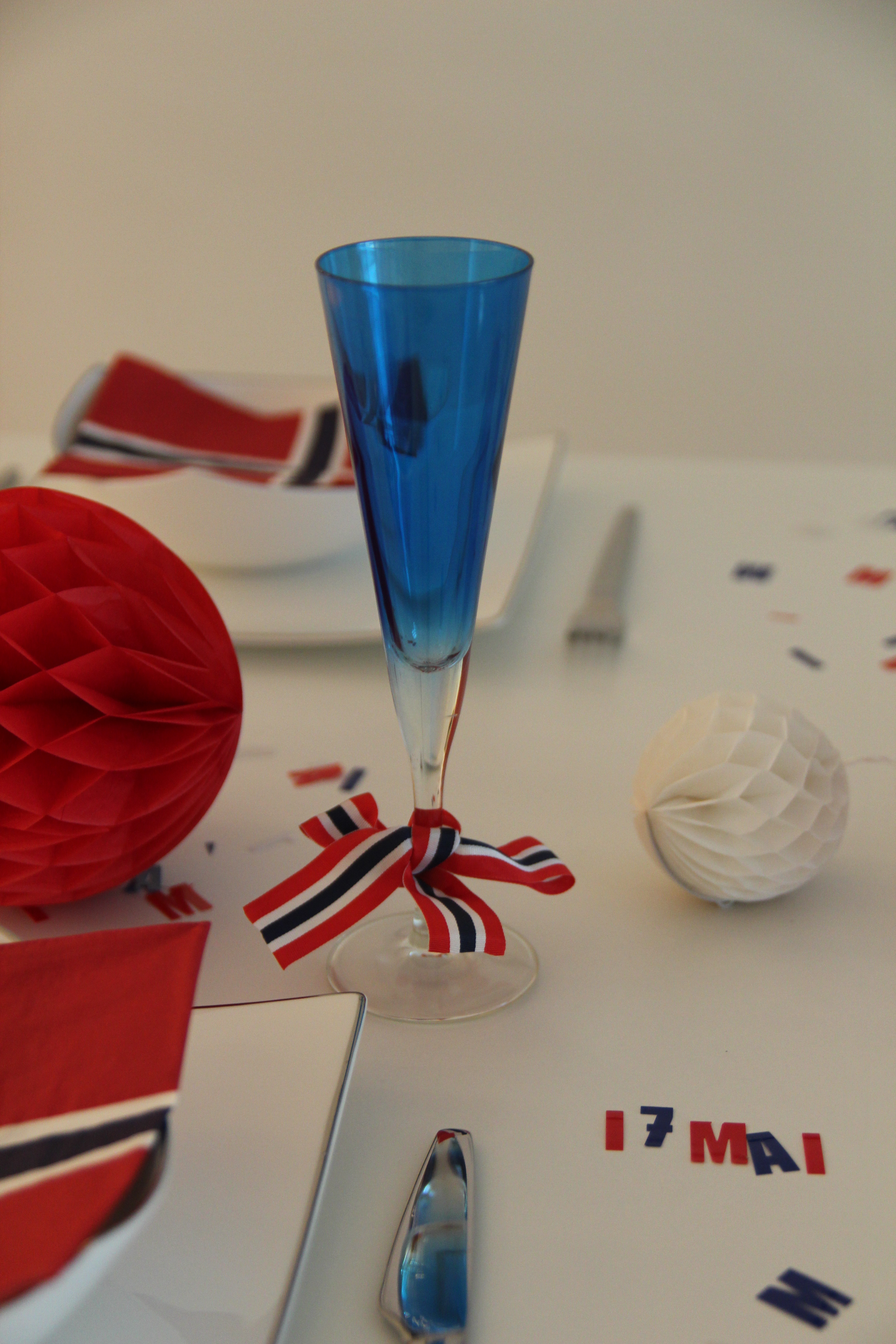 Litt sløyfebånd kan brukes til så mangt.