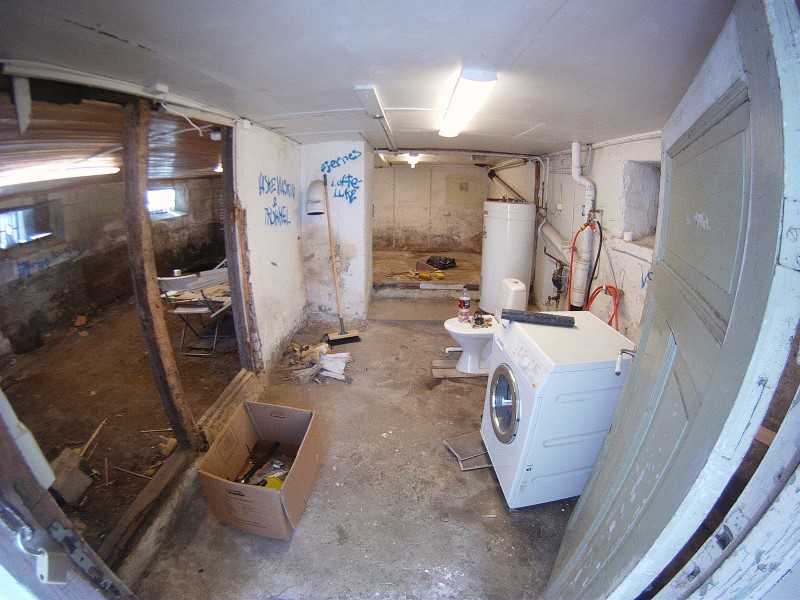 Slik går du frem for å bygge rom for varig opphold i kjelleren.