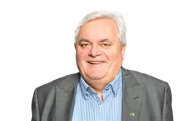 POSITIV: Peter Batta, generalsekretær i Huseiernes Landsforbund, er positiv til forslaget om mulighet for fritak fra eiendomsskatten for hytteeiere.