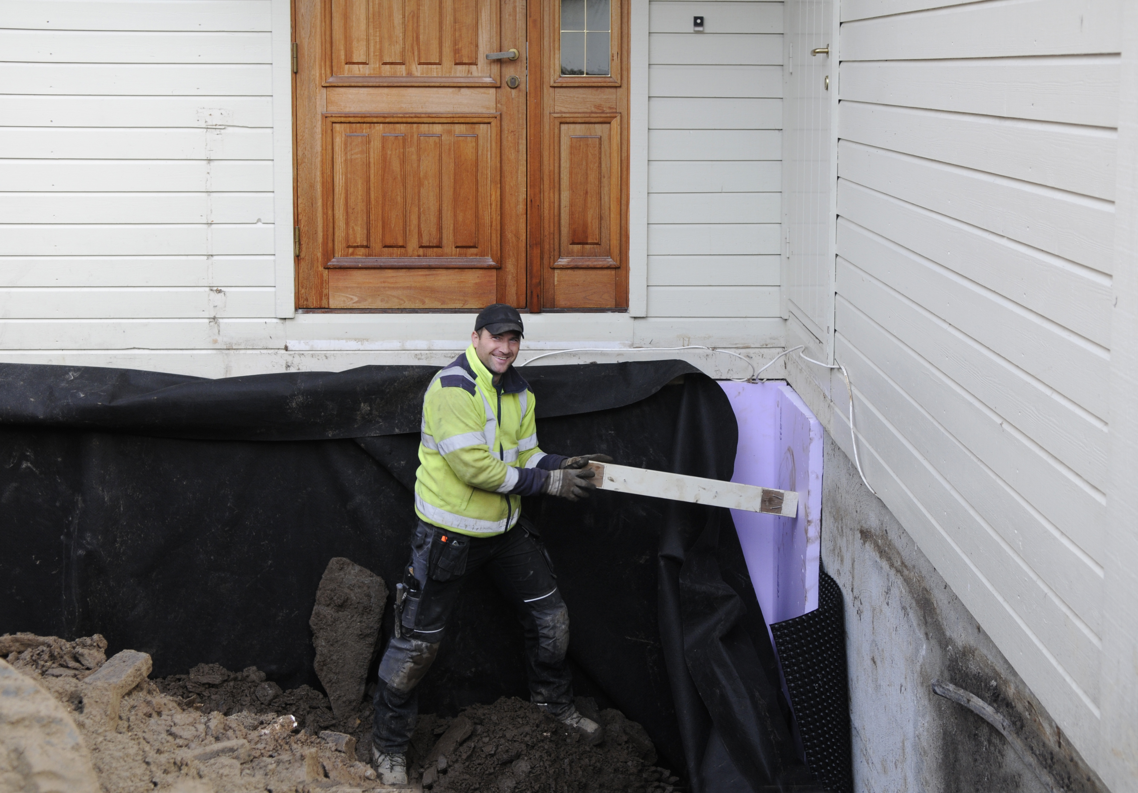 Når man drenerer, lønner det seg å samtidig etterisolere. Foto: Nina Granlund Sæther 