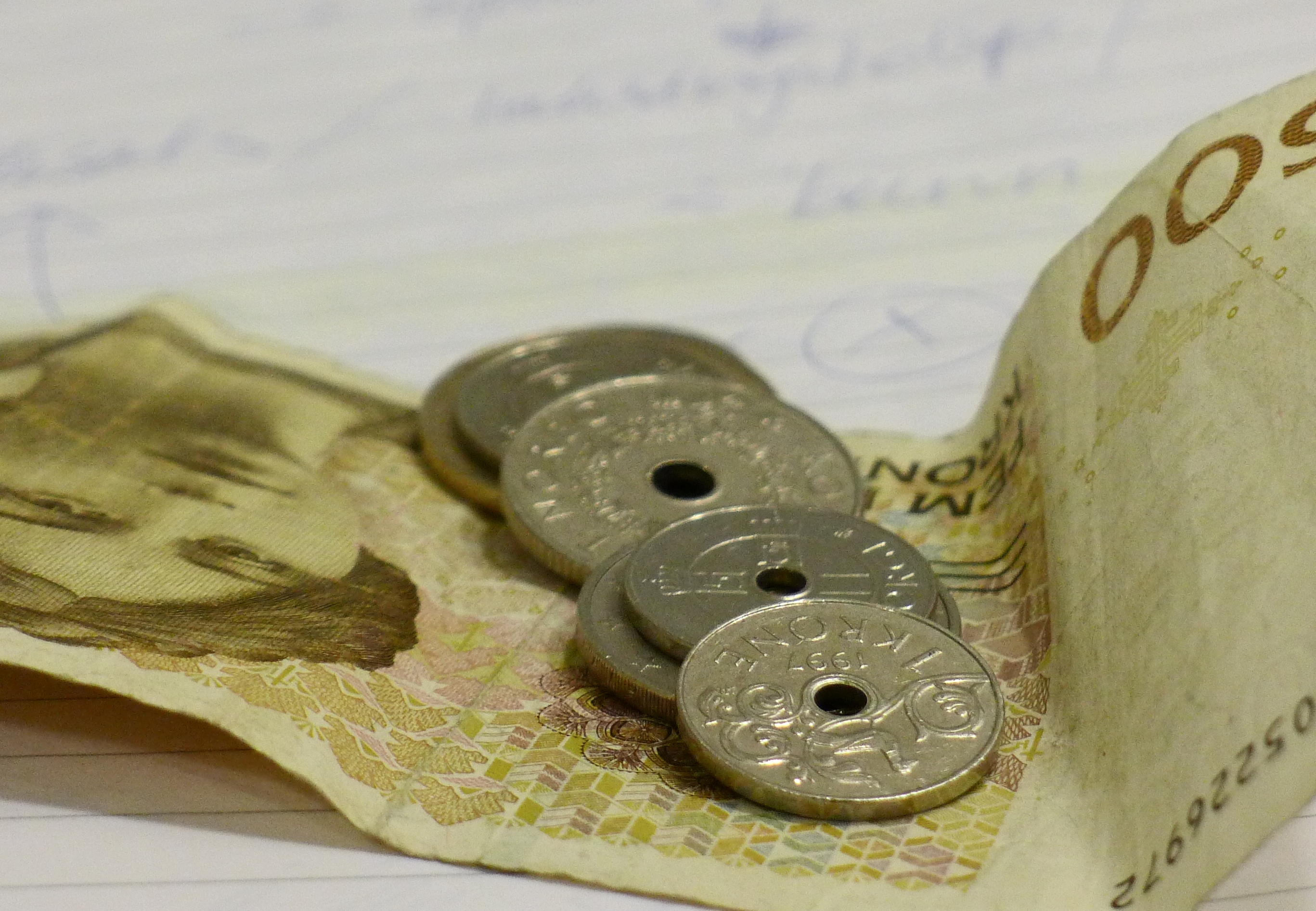 NOE Å SPARE? Det kan være penger å spare på å bytte forsikringsselskap - men husk å sjekke om dekningen er den samme. 