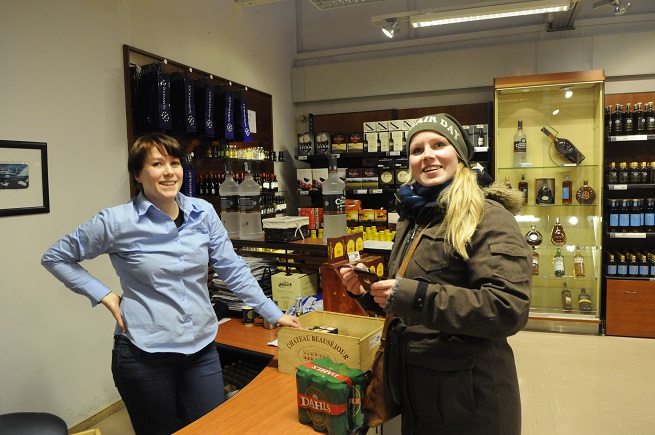 På Vinmonopolet handler man med klippekort.