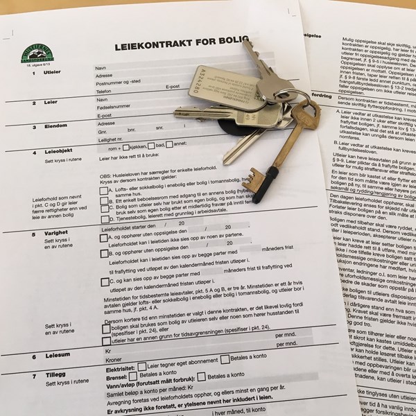 Enten du er utleier eller leietaker, anbefales det å bruke en husleiekontrakt. Foto: Kari Gjertrud Dølgaard