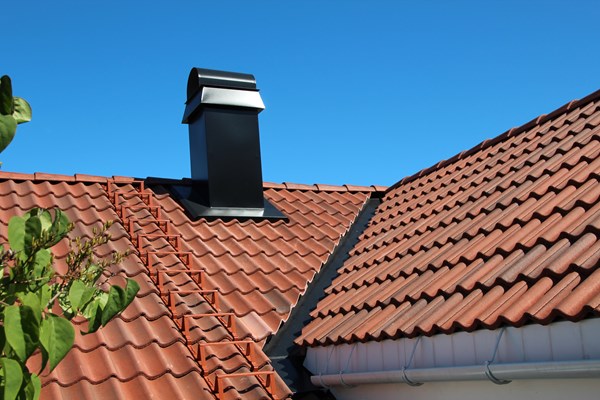 BESKYTTELSE: En god pipehatt beskytter pipa så den varer lenger. Foto: Lars Martin Norvik / Nortekk. 